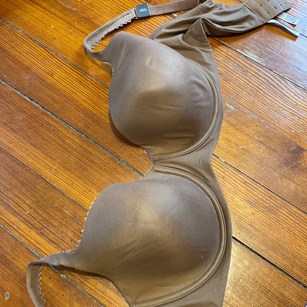 Victoria’s Secret 38DDD